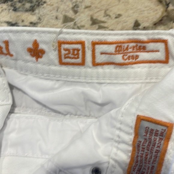 Rock Revival Jeans - Picture 5 of 10